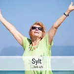Eeb & Floer 4 Sterne Top-fewo Sylt Balkon, Pool & Sauna, Strandnah, Tiefgarage * Westerland